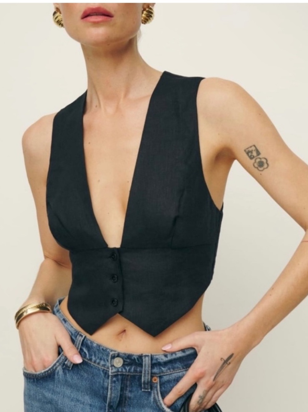 Reformation Sofia Cropped Linen Vest Size 4 Black Top